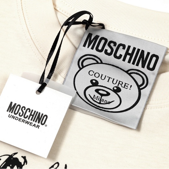 Moschino Cream Graphic T-Shirt - Picture 3 of 8